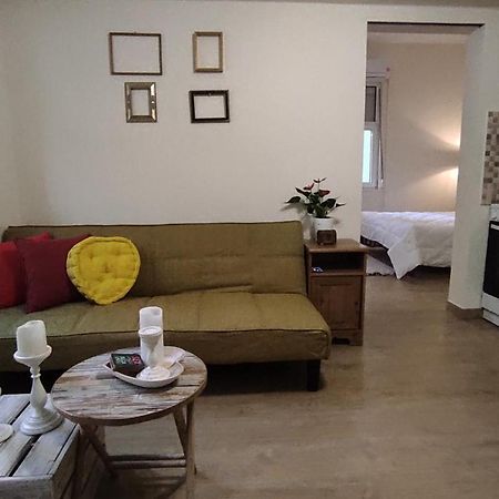 Athens Living Room Екстериор снимка