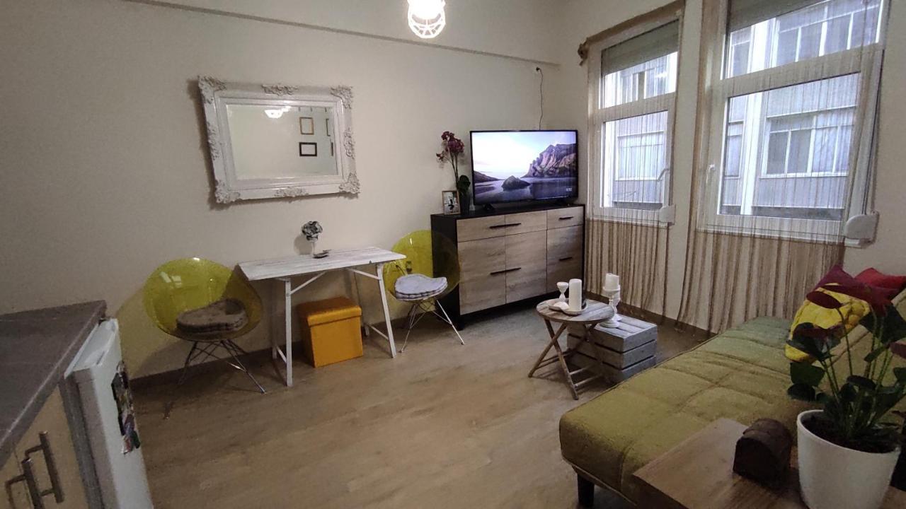 Athens Living Room Екстериор снимка